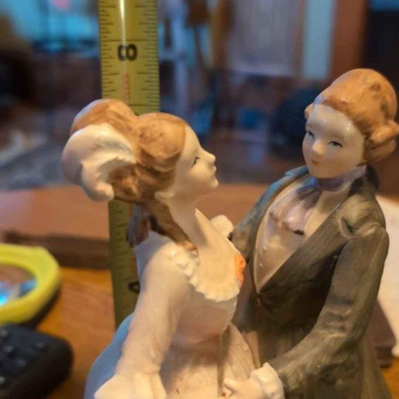 Vintage Price Imports Colonial Couple Dancing Music Box Plays "Somewhere my Love - Picture 6 of 6